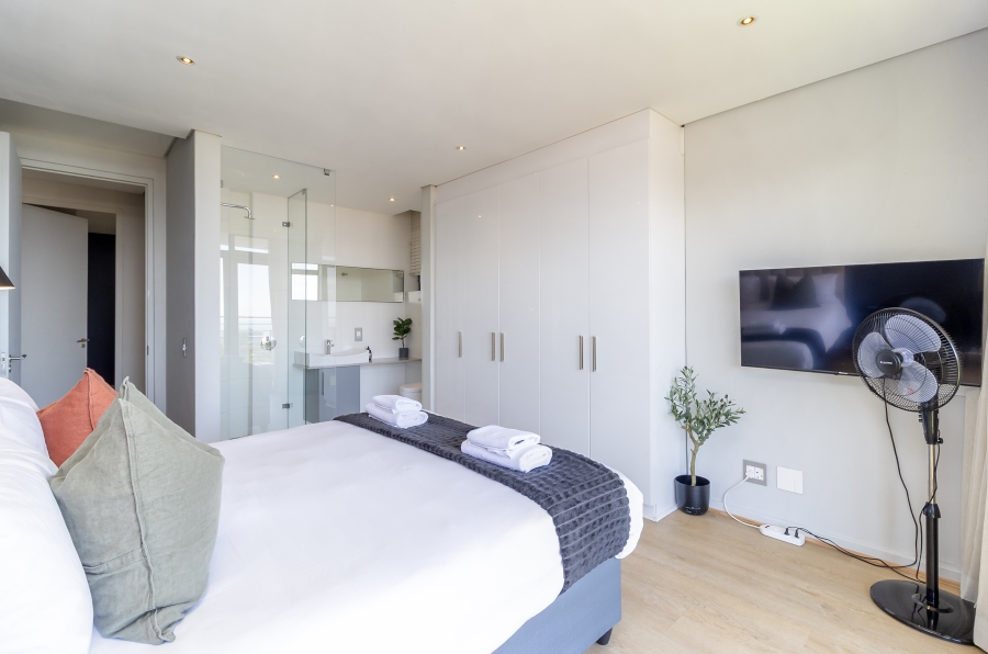 To Let 3 Bedroom Property for Rent in Green Point Western Cape